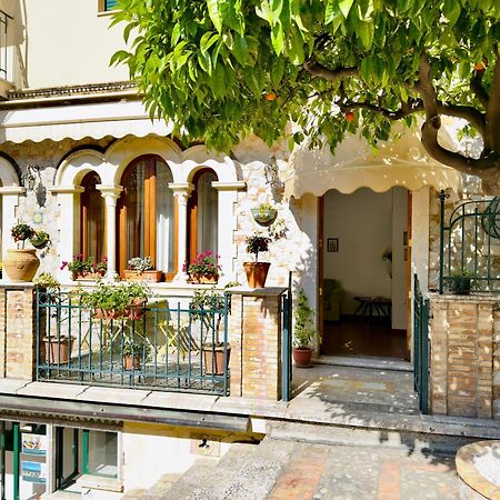 Апартаменти Casa Caterina Таорміна Екстер'єр фото